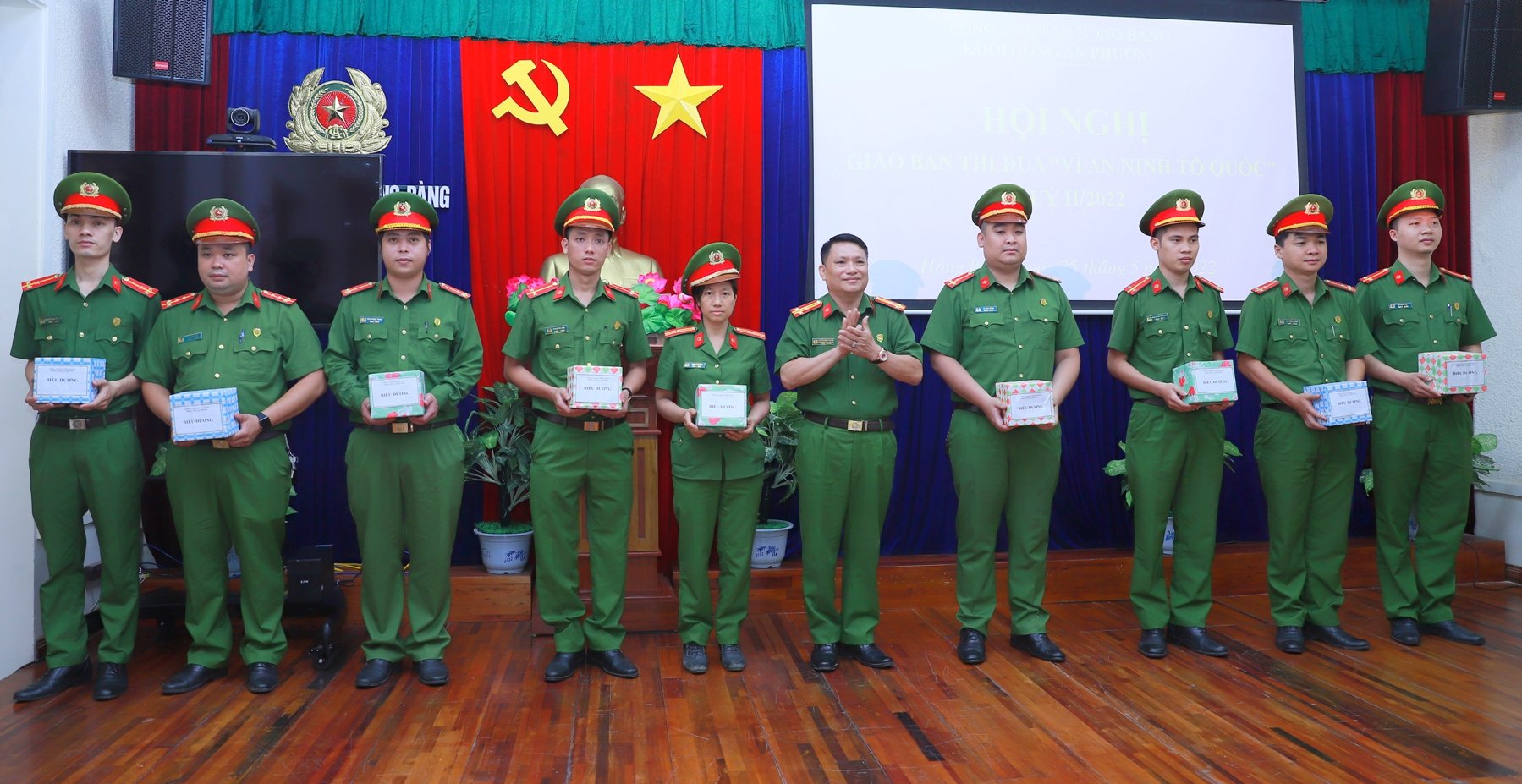 Công an quận Hồng Bàng: Giao ban thi đua “Vì ANTQ” khối Công an phường, quý 2 năm 2022